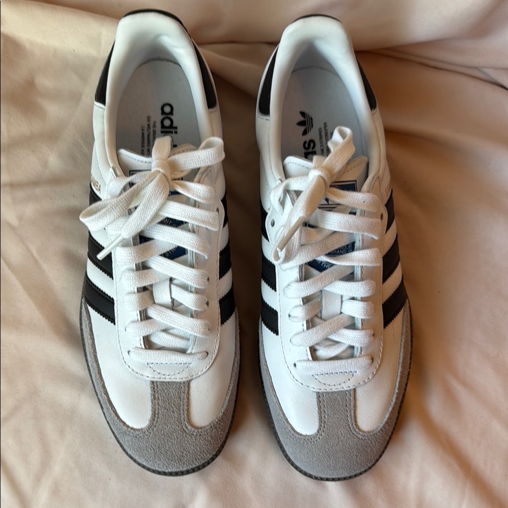 NIB Adidas Samba OG Men's Sneakers - Picture 3 of 7